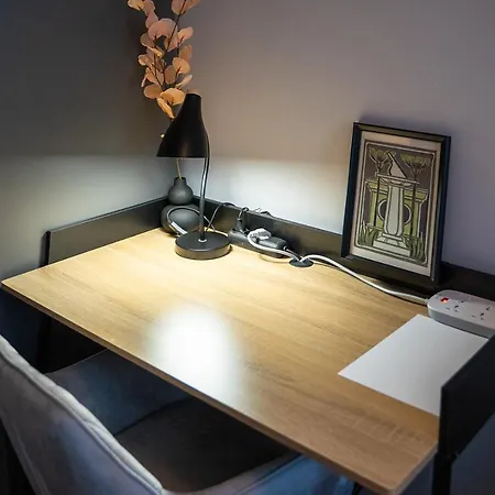 Grzybowska 9 By Bookinghost Апартаменты 4*