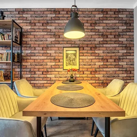 Grzybowska 9 By Bookinghost Apartment