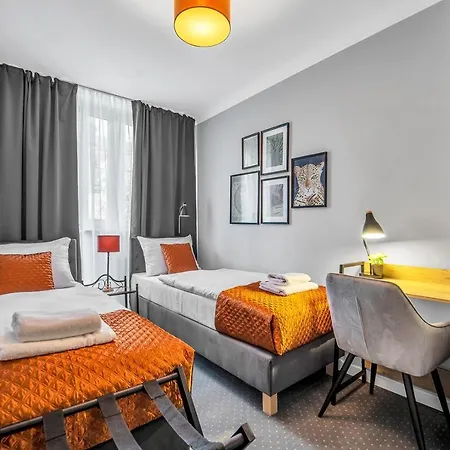Apartment Grzybowska 9 *