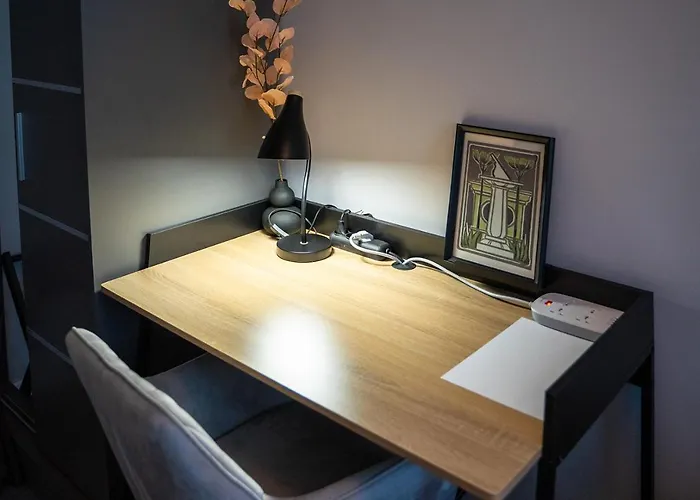 Grzybowska 9 By Bookinghost Apartman 4*