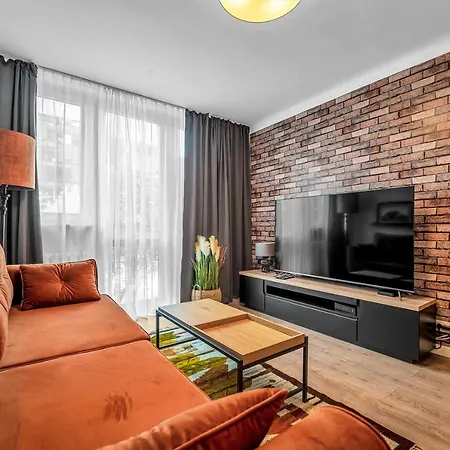 Grzybowska 9 By Bookinghost Varsovie