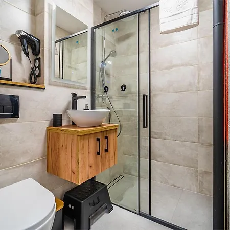 Appartement Grzybowska 9 By Bookinghost Varsovie